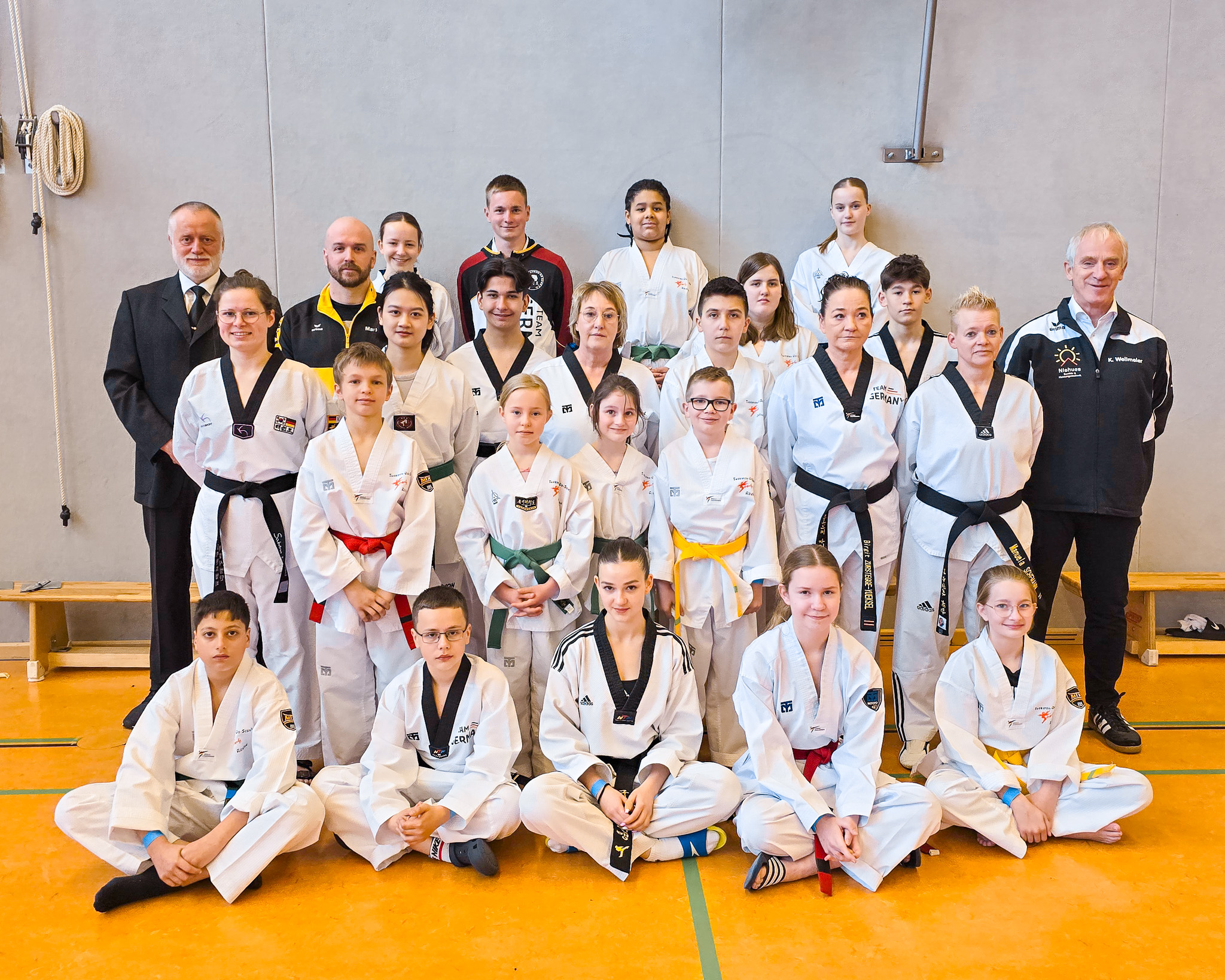 Gruppenfoto unserer Taekwondo-Schule
